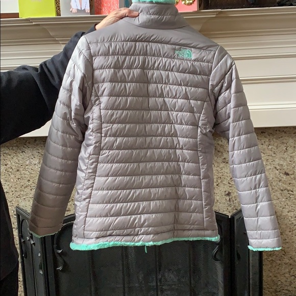 Reversible North face jacket. Very soft. - Picture 3 of 5